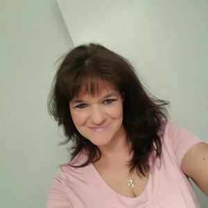 Meet your Posher, Becky